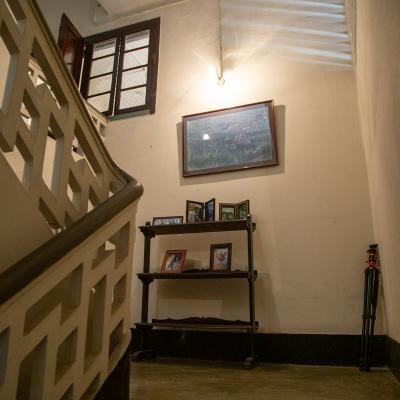 The Interior Staircase Brings Life To The House1