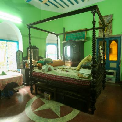 More Than 100 Years Old Bed Of The Original Owner.1