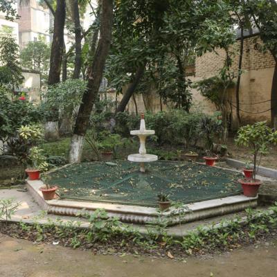 Antique Fountain As Part Of The House From The Very Beginning1